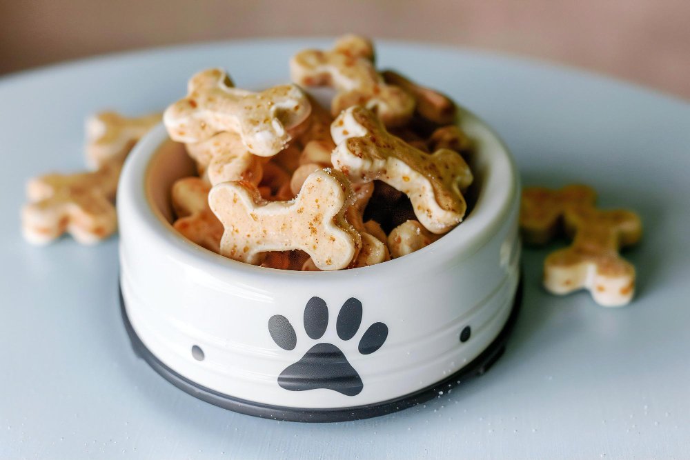 Cat Kneading (biscuits)